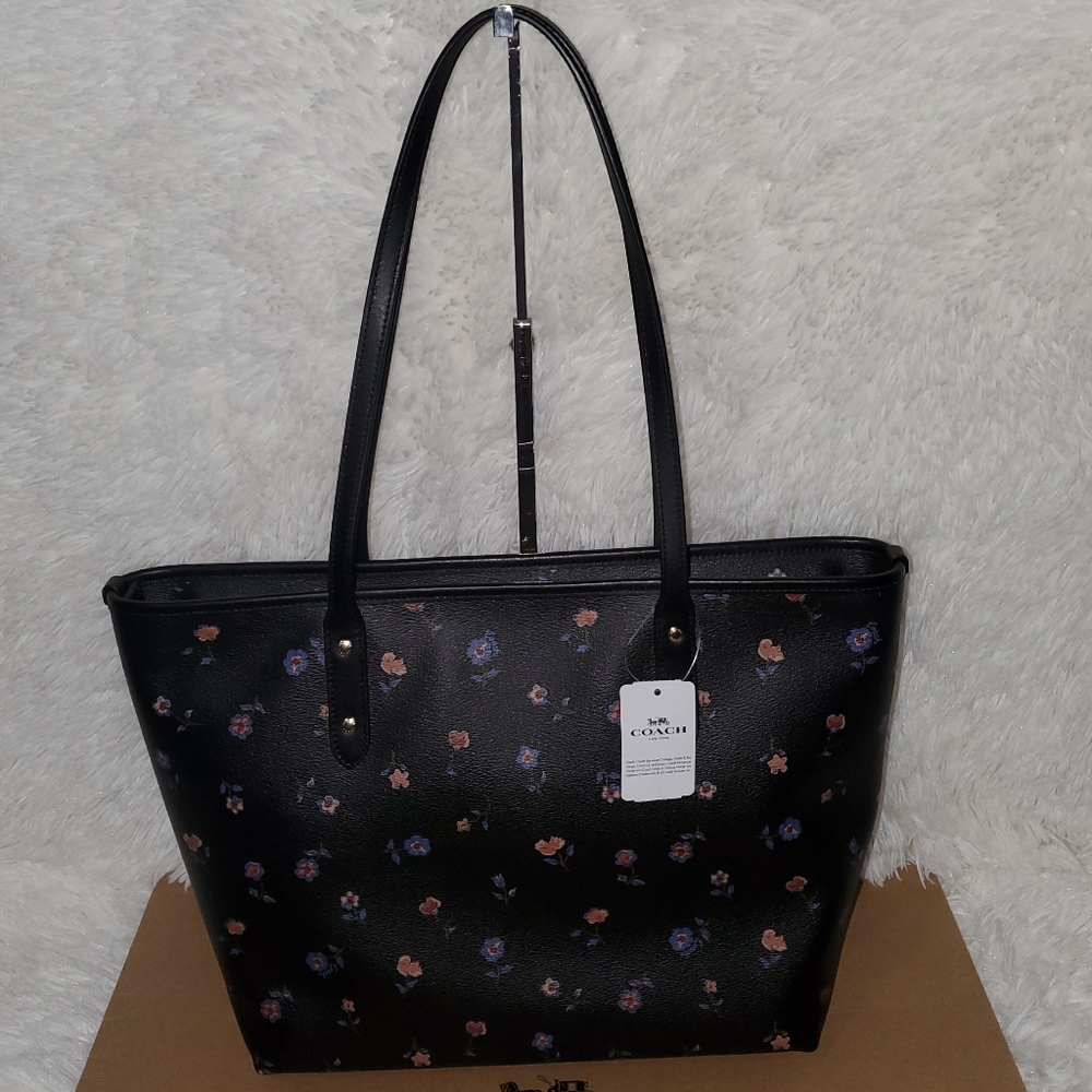 ✅ SOLD  New Authentic Coach Tote - Picture 2 of 8